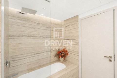 Apartment de 2 dormitorios en Business Bay, UAE No. 223173 10