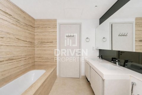 Apartment de 2 dormitorios en Business Bay, UAE No. 223173 22