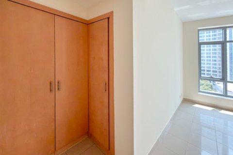 Appartement de 2 chambres à Blakely Tower, UAE No. 202335 16