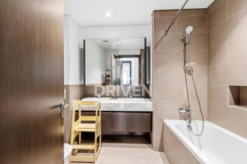 Appartement de 2 chambres à Creekside 18, UAE No. 218059 10