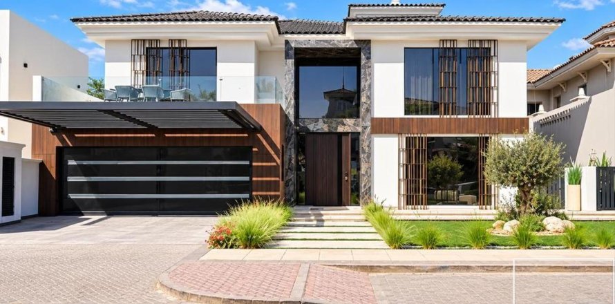 Вилла с 6 спальнями в Garden Homes, ОАЭ №220390