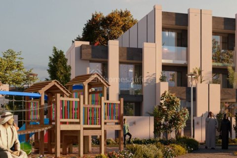 Townhouse de 2 dormitorios en Dubai Land, UAE No. 185037 12