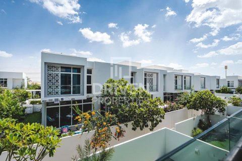 3 bedrooms Townhouse in Arabella Townhouses, UAE No. 212665 17