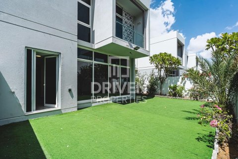 3 bedrooms Townhouse in Arabella Townhouses, UAE No. 212665 4