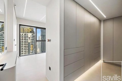 3 bedrooms Apartment in Opera District, UAE No. 211049 3
