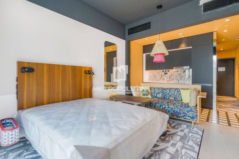 38m² Apartment in Business Bay, UAE No. 129992 3