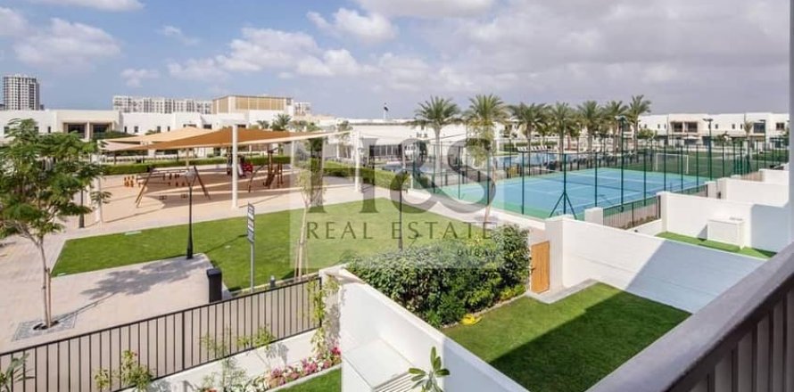Villa de 3 chambres à Town Square, UAE No. 112808