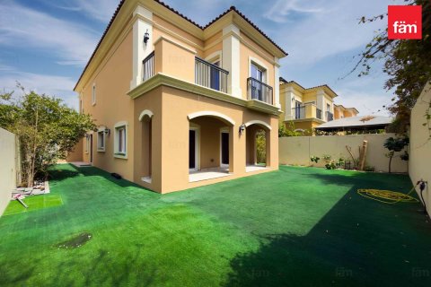 3 bedrooms Villa in Dubai, UAE No. 203498
