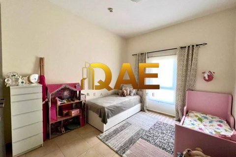 Appartement de 2 chambres à Remraam, UAE No. 10585 4