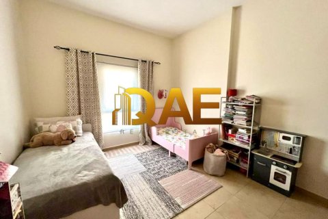 Appartement de 2 chambres à Remraam, UAE No. 10585 6