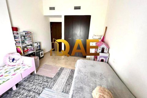 Appartement de 2 chambres à Remraam, UAE No. 10585 7
