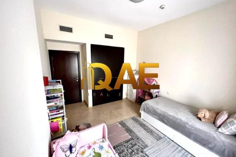 Appartement de 2 chambres à Remraam, UAE No. 10585 10