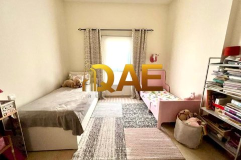 Appartement de 2 chambres à Remraam, UAE No. 10585 5