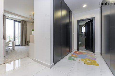 5 bedrooms Villa in Dubai, UAE No. 215891 29