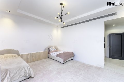 5 bedrooms Villa in Dubai, UAE No. 215891 26