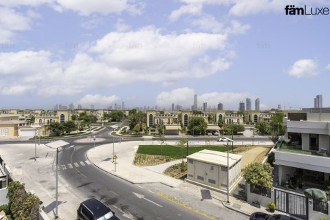 5 bedrooms Villa in Dubai, UAE No. 215891 14