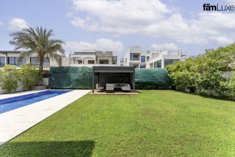5 bedrooms Villa in Dubai, UAE No. 215891 11