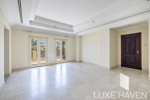 6 bedrooms Villa in Meadows, UAE No. 10635 22