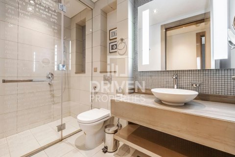 Apartment de 2 dormitorios en DAMAC Towers by Paramount, UAE No. 202610 13