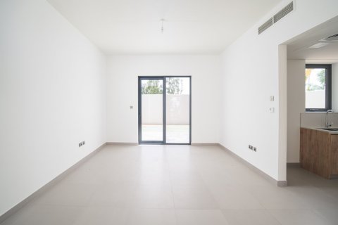 Townhouse de 2 dormitorios en Yas Island, UAE No. 214747 3