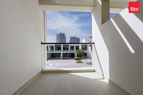 3 bedrooms Townhouse in Dubai, UAE No. 215989 8