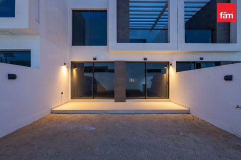3 bedrooms Townhouse in Dubai, UAE No. 215989 22