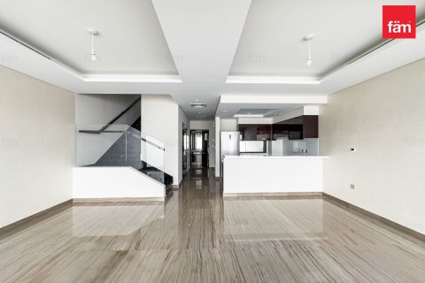 3 bedrooms Townhouse in Dubai, UAE No. 215989 3