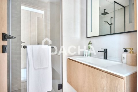 Studio Apartment in Marquise Square Tower, UAE No. 163577 8