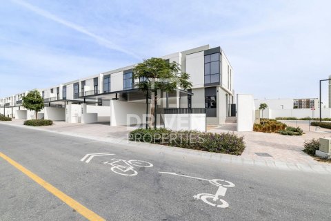 Villa de 4 dormitorios en Murooj Al Furjan, UAE No. 202790 12