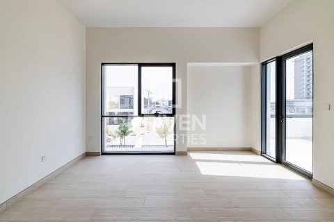 Villa de 4 dormitorios en Murooj Al Furjan, UAE No. 202790 6