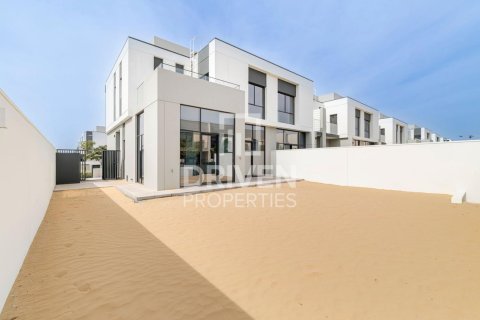 Villa de 4 dormitorios en Murooj Al Furjan, UAE No. 202790 7
