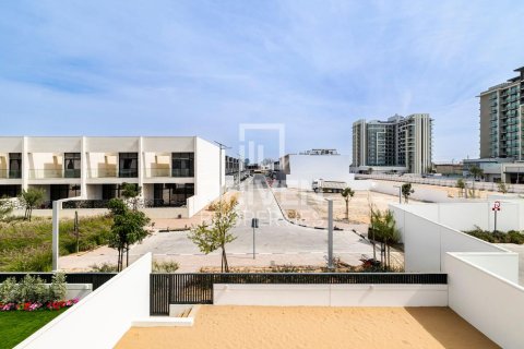 Villa de 4 dormitorios en Murooj Al Furjan, UAE No. 202790 15