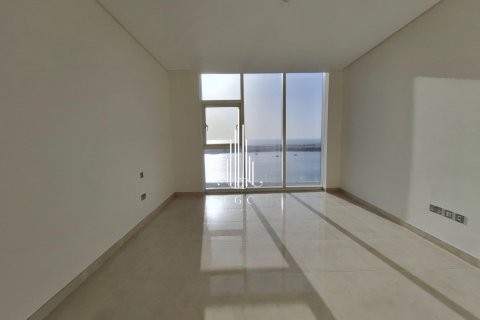 3 bedrooms Apartment in Corniche Road, UAE No. 29161 14