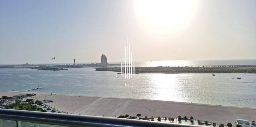 3 bedrooms Apartment in Corniche Road, UAE No. 29161