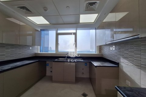 3 bedrooms Apartment in Corniche Road, UAE No. 29161 9