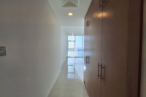 3 bedrooms Apartment in Corniche Road, UAE No. 29161 18