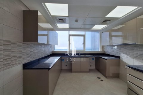 3 bedrooms Apartment in Corniche Road, UAE No. 29161 10