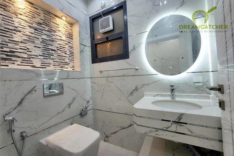 5 bedrooms Villa in Al Yasmeen, UAE No. 34161 17