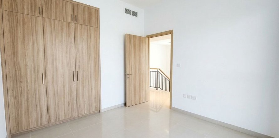 Townhouse de 3 chambres à Dubai, UAE No. 220024