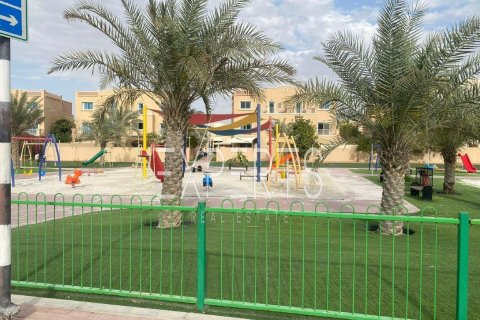 Villa de 2 dormitorios en Al Reef, UAE No. 224174 19