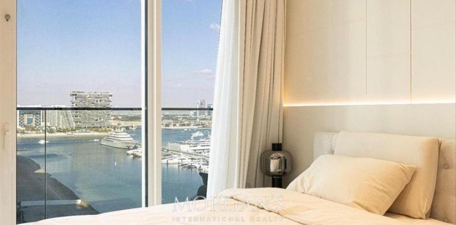 Appartement de 3 chambres à EMAAR Beachfront, UAE No. 38346