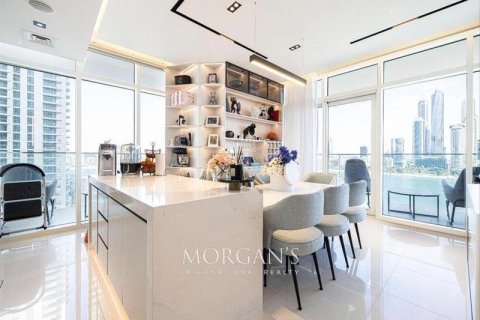 Appartement de 3 chambres à EMAAR Beachfront, UAE No. 38346 37