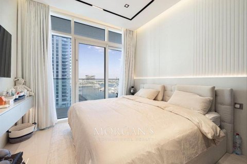 Appartement de 3 chambres à EMAAR Beachfront, UAE No. 38346 10