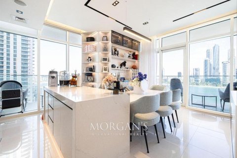 Appartement de 3 chambres à EMAAR Beachfront, UAE No. 38346 19