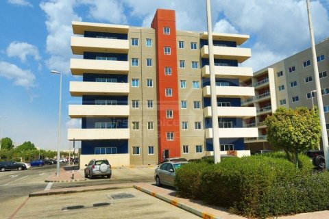 3 bedrooms Apartment in Al Reef, UAE No. 172825 16