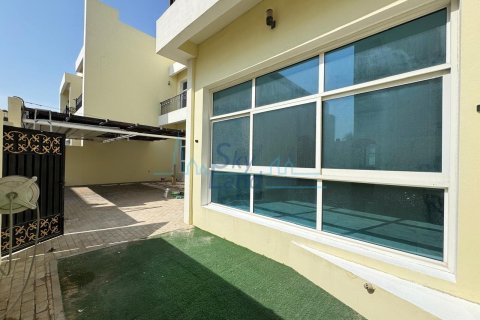 5 bedrooms Villa in Al Barsha, UAE No. 127100