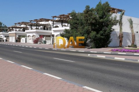 Земельный участок 2787.1м² в Умм-Сукейм, ОАЭ №4580 9