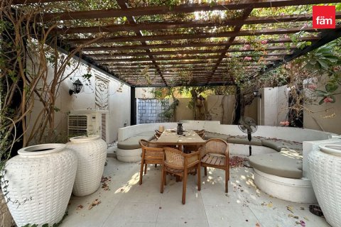 Apartment de 2 dormitorios en Old Town, UAE No. 205401 14