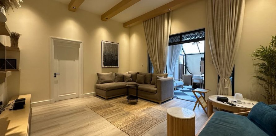 Apartment de 2 dormitorios en Old Town, UAE No. 205401