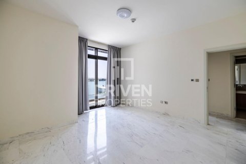 Apartment de 2 dormitorios en The cove, UAE No. 221495 5